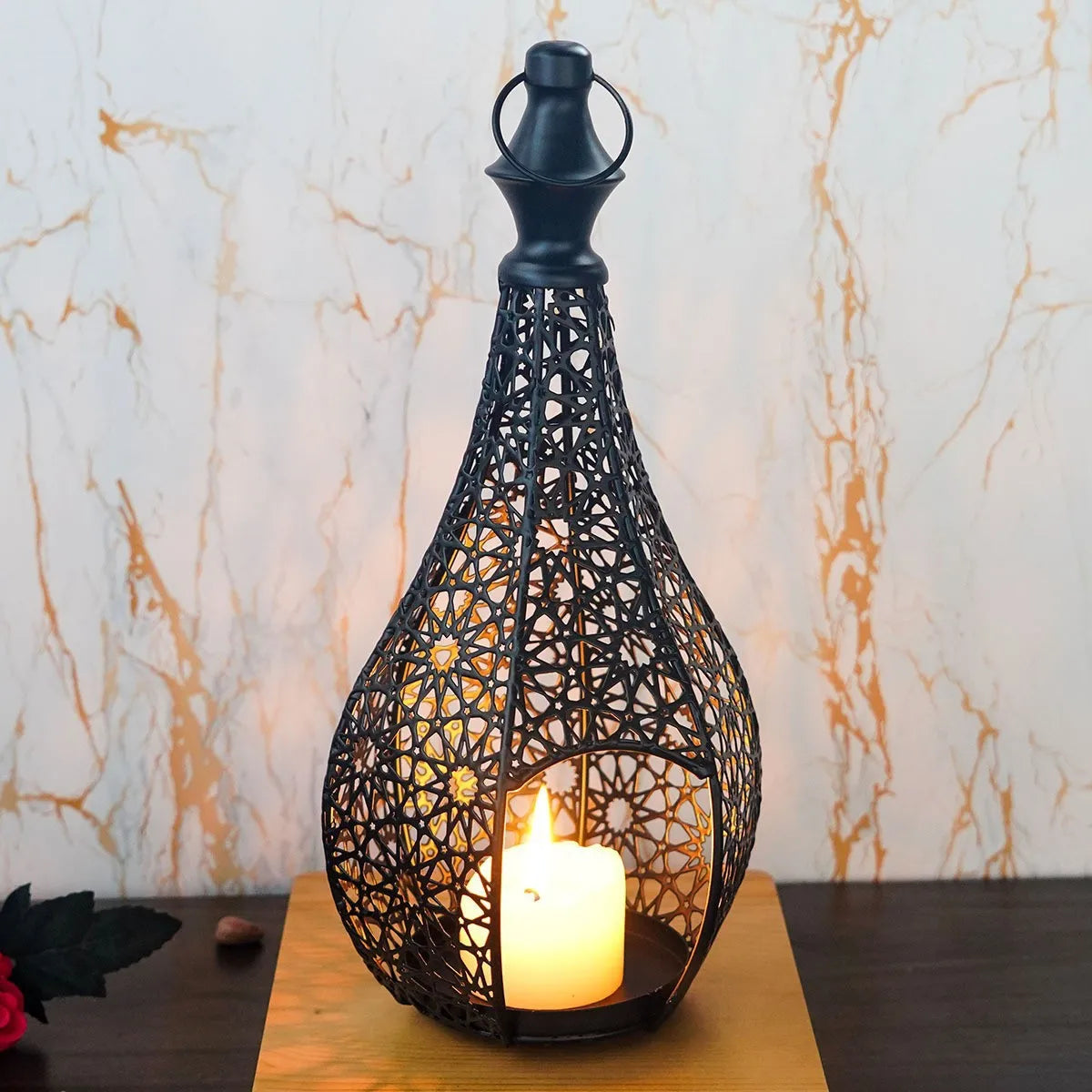 Elegant Metal Lantern Candle Holder Vintage Tea Light Hanging Lantern Home Decor